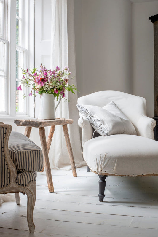 How To Blend Antiques in a Scandinavian Style? - White & Faded