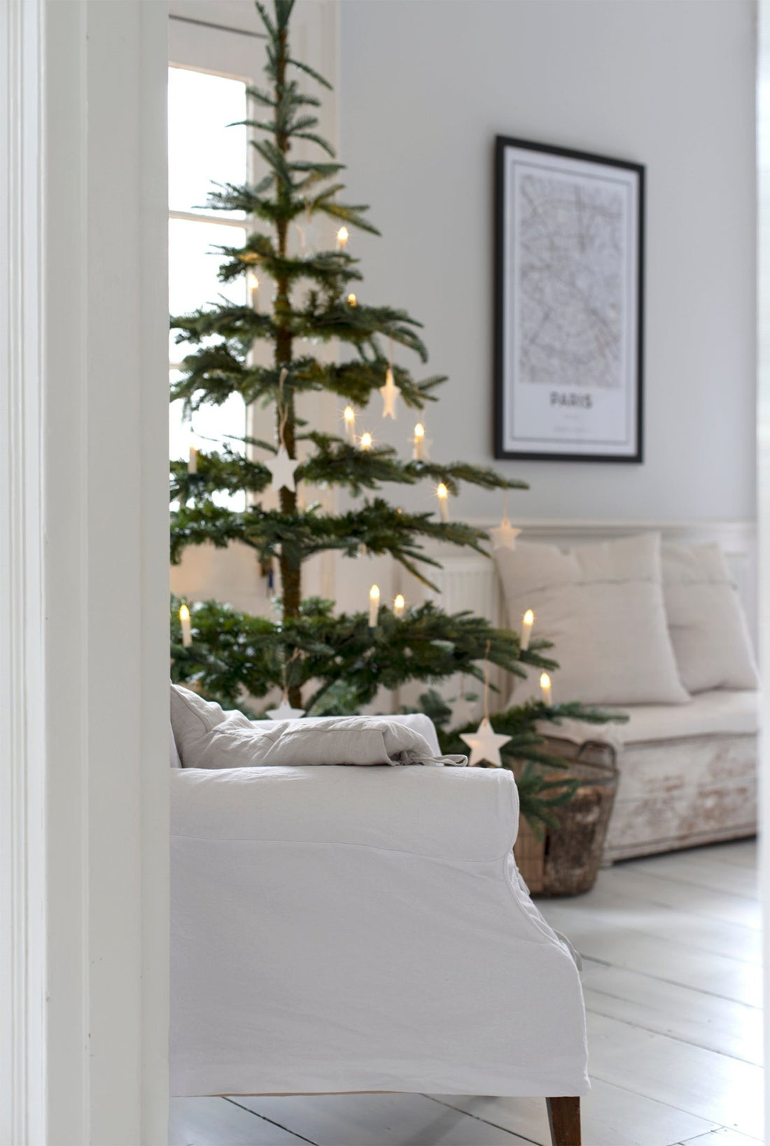 Keeping it simple but elegant this Christmas - White & Faded