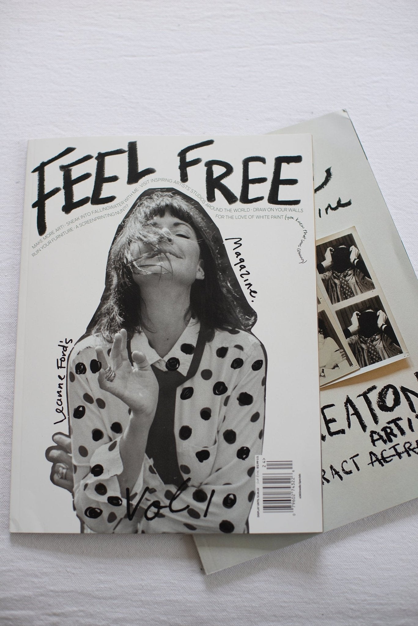 Leanne Ford's magazine FEEL FREE vol. 1 - White & Faded